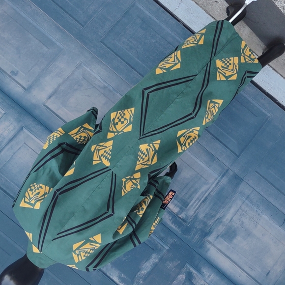 VIVI The Man Men's Cultural Robe - Picture 10 of 17